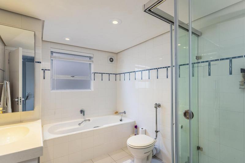 3 Bedroom Property for Sale in Bantry Bay Western Cape